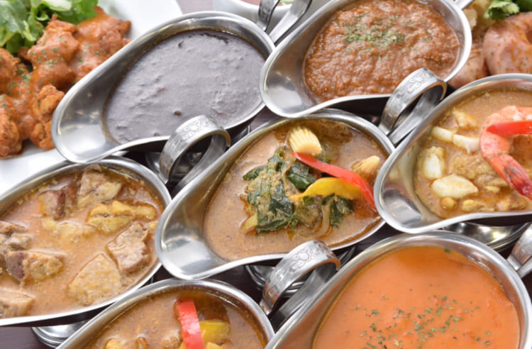 本格タイ風カレー、魯肉飯など