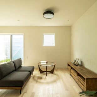 ダイニング　tomioの家