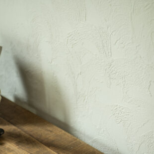 塗り壁　tomioの家