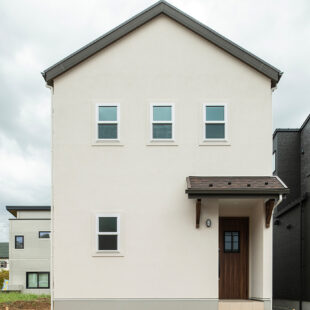 外観　tomioの家