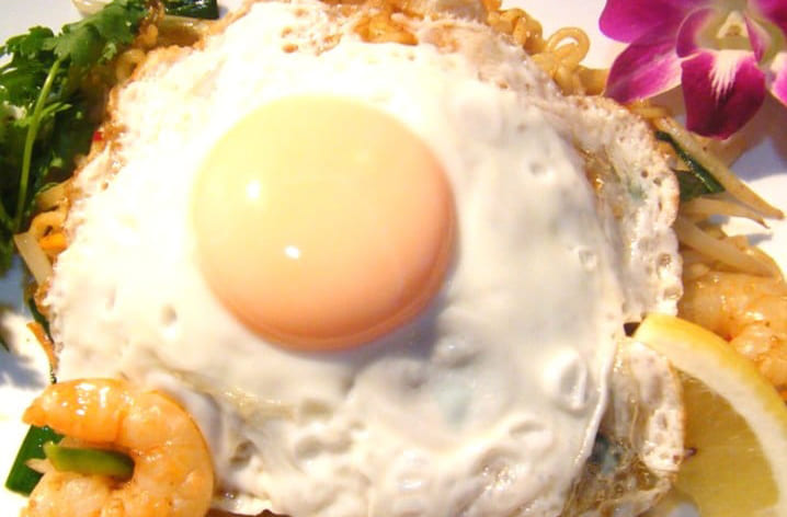 アジアン焼きそば（ミーゴレン、タイ風焼きそば等）