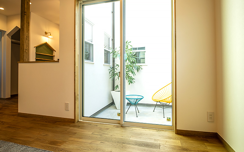 中庭　tomioの家